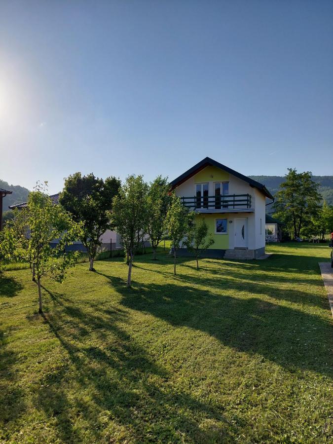 La Reina Una Bihać Exterior foto